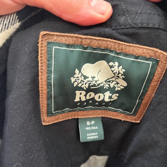 Roots Buffalo Plaid Black/Cream Checked Flannel, Size Small - Picture 4 of 4
